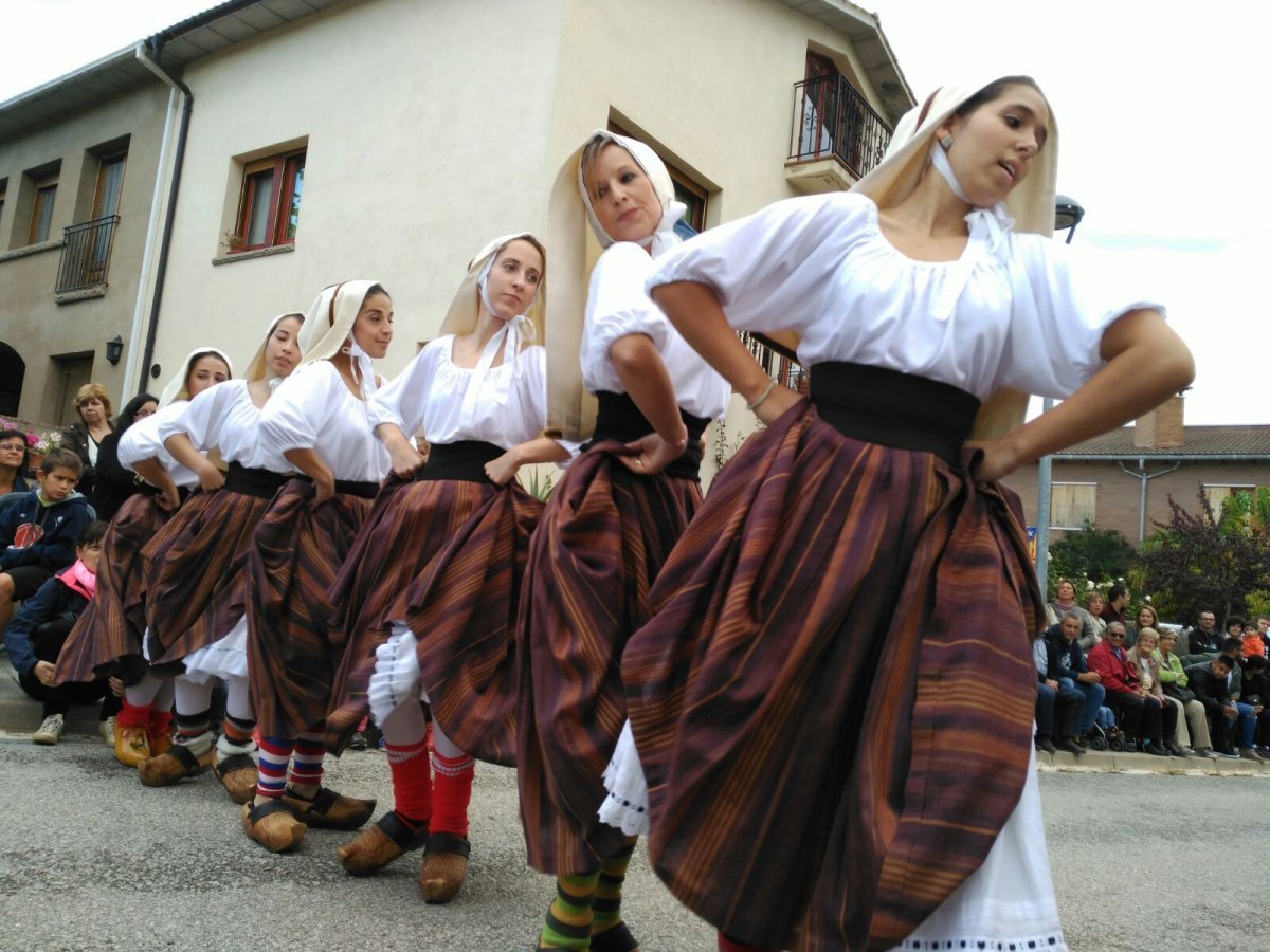 Роза флорибунда Баллада - фото 2